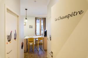 Appartements Les Charmettes du 6eme - Aulyondort : photos des chambres