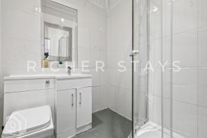 Spacious 4 BR House - Perfect for Groups