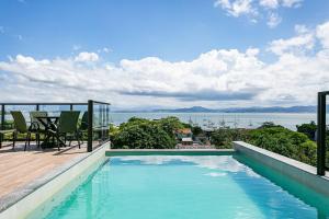 Vista Parcial do Mar | Piscina | WIFI 400mb #SAL08