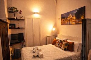 NAVONA & CASTEL SANTANGELO WHOLE HOLIDAY APARTMENT da PAMINO & PRISCILLA