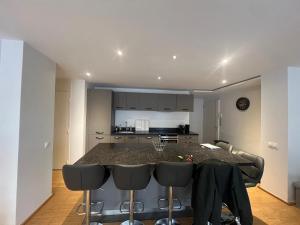 Luxueux deux pièces - Proche de la mer - FU