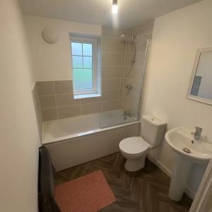 Modern One Bedroom Flat near Anfield Stadium with Parking