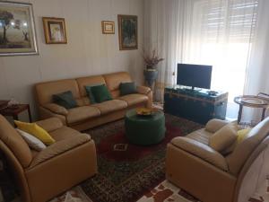 Cuellas Apartment - Syracuse