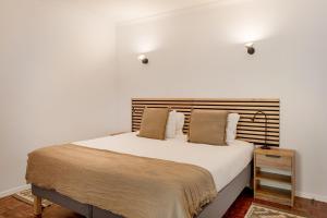 Estoril Beach | Your Family Escape