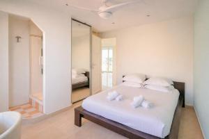 Superb Bright Apartment with Sea View