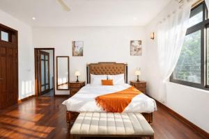 500m2 Private Villa 2 min to West Lake 6BR Jacuzzi