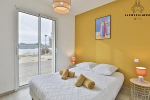 Alona-Maison de standing proche commerces et plages