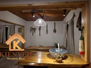 Kienyeji Wooden Rest Arusha