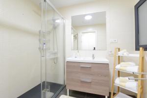 JACUZZI Amarillo Vv Bajo accesible DISEÑO LUJO