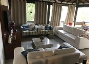 Casa grande, confortável e familiar em condominio