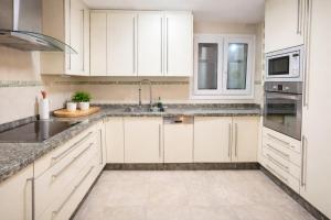 The Panoramic Penthouse of Art