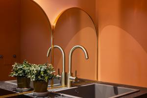 tHE Icon Suite - Duomo View