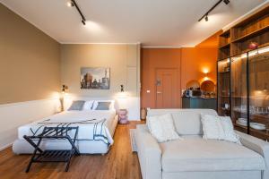 tHE Icon Suite - Duomo View