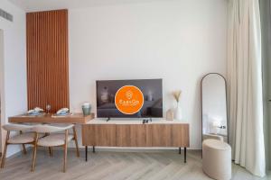 EasyGo - Chic high floor Studio with Burj View