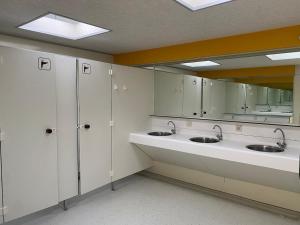 Knusse stacaravan op gezellige familiecamping!