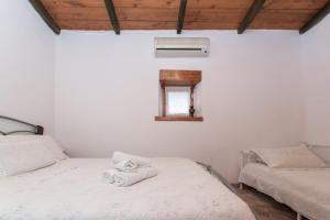 Gioia Traditional House