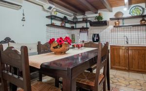 Gioia Traditional House