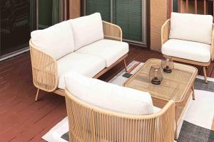 Dog-friendly condo with a gas fireplace, washerdryer, AC, & cable TV