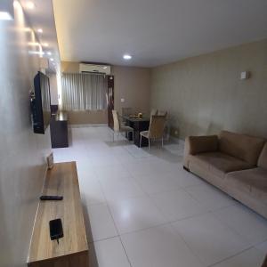 Apartamento espaçoso- até 6 pessoas centro Goiânia