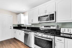 Private Pool - Outdoor Shower - Arcade games