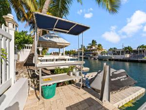 FL Keys Venetian Shores Waterfront with Ocean Access, Pool