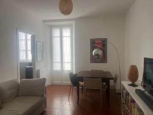 CASA ANELLA giardino privato LAGO VARESE MILANO