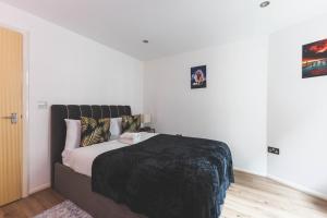 Deluxe Two-Bedroom Vauxhall Apartment