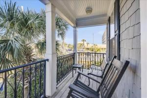 Pelham House Too-Oceanfront