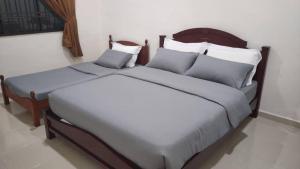 Peaceful 3 bedroom homestay