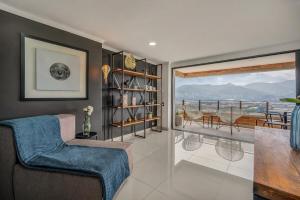 Luxury 4BR Near Provenza with Amazing Views