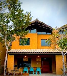 Casa Amarela - Arraial DAjuda - BA