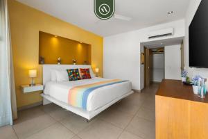 Amazing 2 BR Condo in Romantic Zone - Rooftop Pool