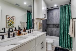 La Fleur Chateau 4B 2B Duplex KING Pet Friendly