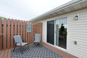 Updated Twin Home near Sanford Medical Center