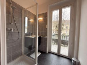 Le Salon Privé Cinéma, Billard & Jardin