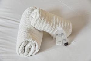 COSY - Climatisé - 2 pas du port - Place aux Herbes