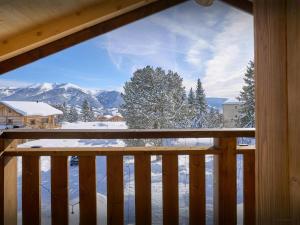 Chalet Escapade - OVO Network