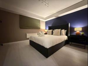 Canary Wharf Modern and Well Connected