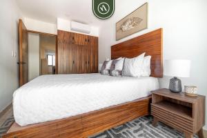 Centric 1 BR Condo in Zona Romantica - Pool