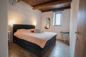 Le Case di Rosie, Tuscan Mountain View apartment, Pool