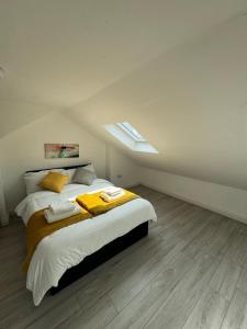 Modern 2-Bed Retreat in Thornton Heath