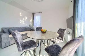 Apartment with Pool in Kornic-Insel Krk 55181