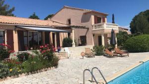 Villa with SEA VIEW, 1 km from the BEACH and CITY CENTER, BBQ, Tennis close by