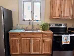 The Pollard Den - Weekly & Monthly discounts