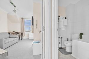 Cosy 1BR for 3 in SE16 London, Fully Equipped