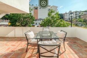 2 BR Condo Right - Romantic Zone - Private Rooftop