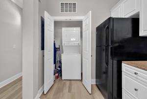 Litchfield 1BR Getaway at Seaside Inn