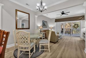 Litchfield 1BR Getaway at Seaside Inn