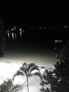 Pe na Areia Prainha Pedra do Jacaré