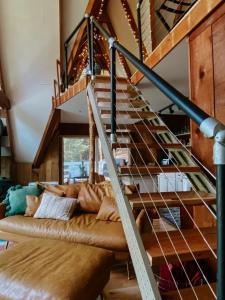 Hillside Haven Treehouse Cabin